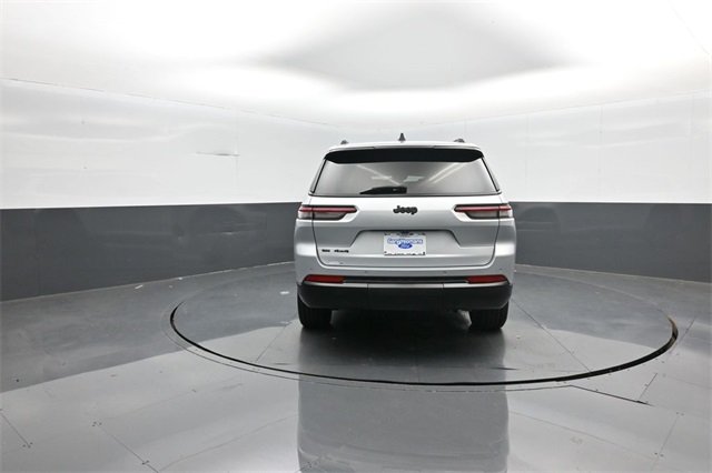 2021 Jeep Grand Cherokee Altitude photo 4