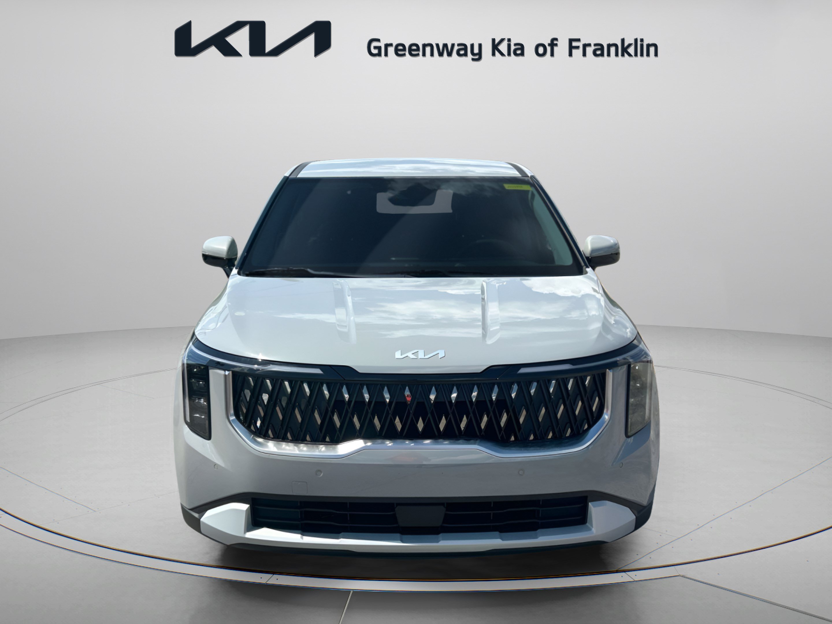New 2027 Ceramic Silver Kia LX image 2