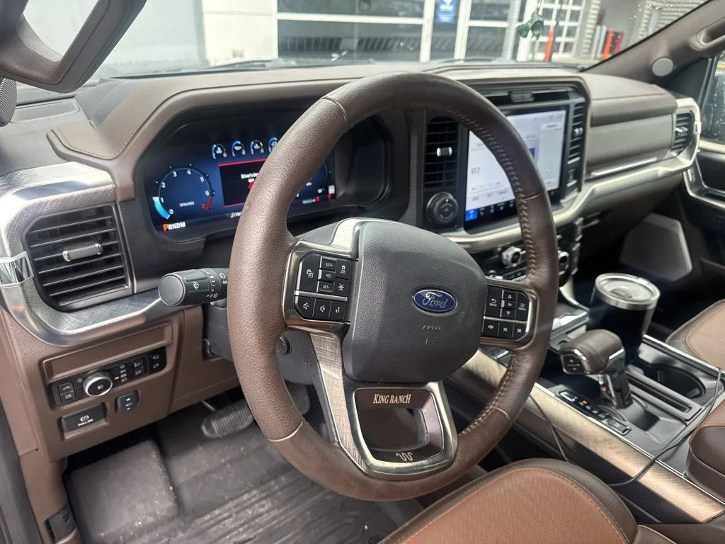 Used 2025 Black Metallic Ford King Ranch image 11