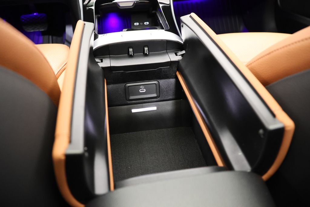 New 2026 Polar White Mercedes-Benz C 300 image 29