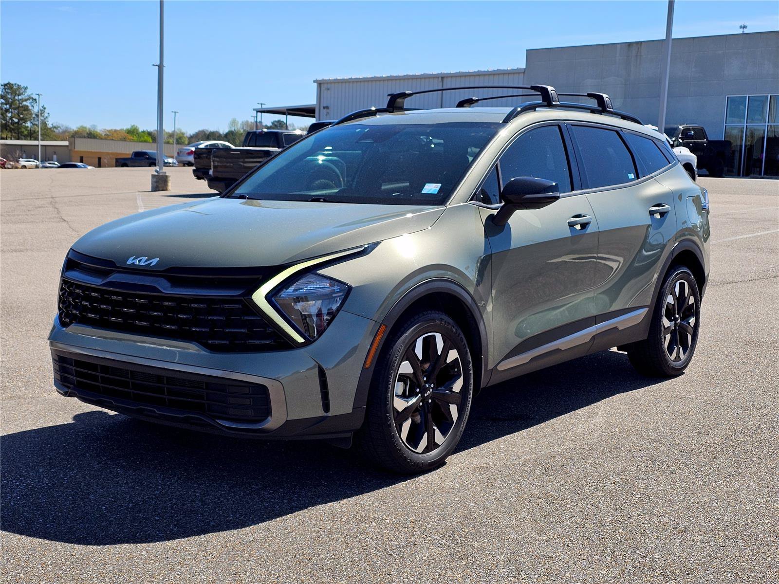 Used 2023 Jungle Green Kia X-Line image 1