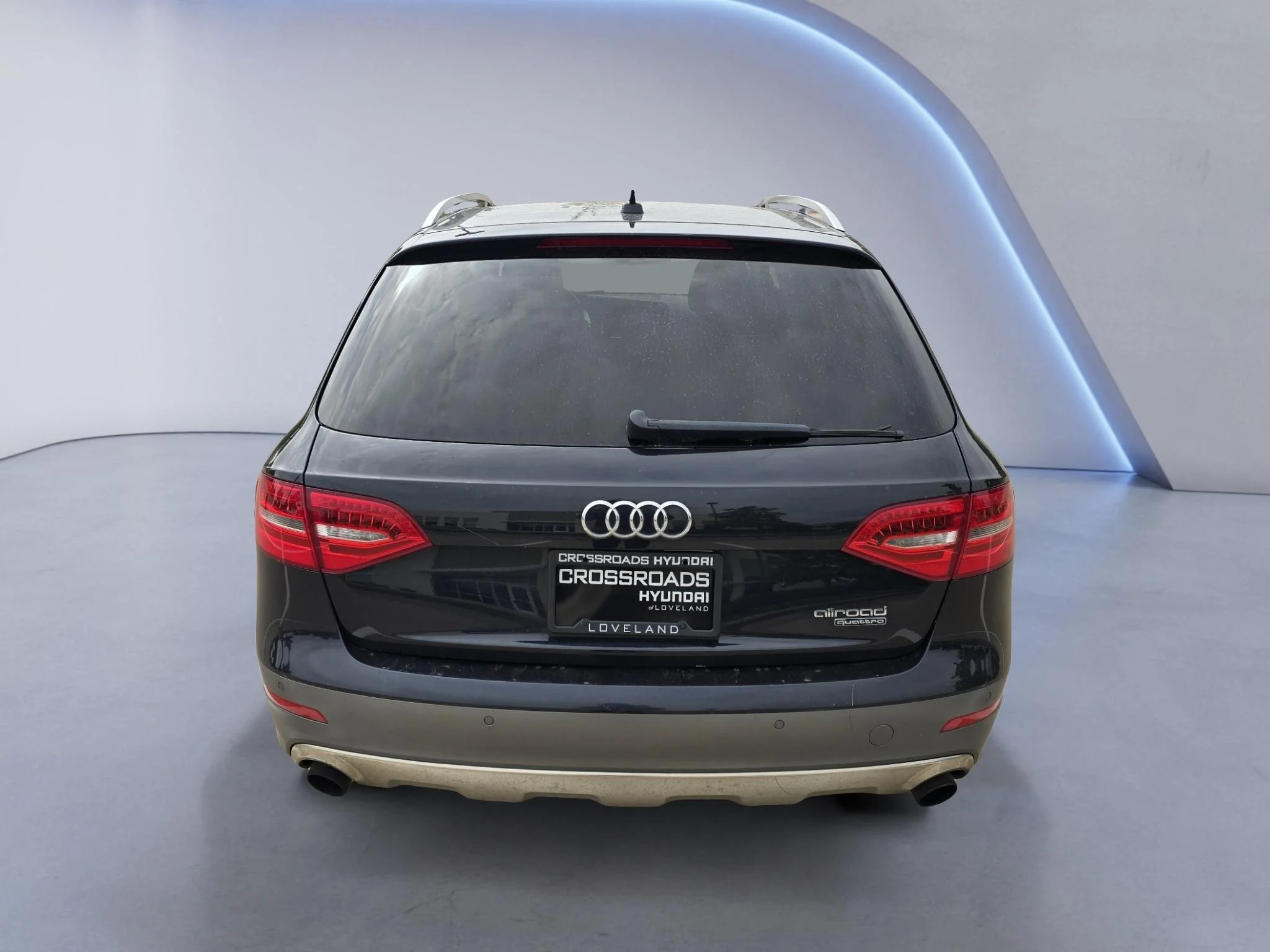 Used 2016 Moonlight Blue Metallic Audi Premium Plus image 5