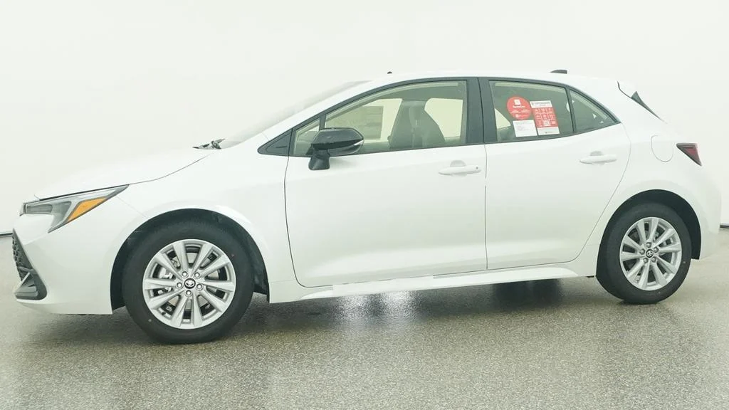 New 2027 Wind Chill Pearl Toyota SE image 4