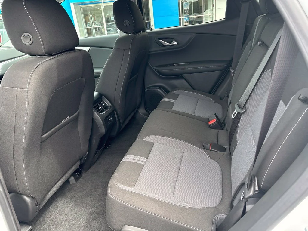 New 2026 Summit White Chevrolet 2LT image 30