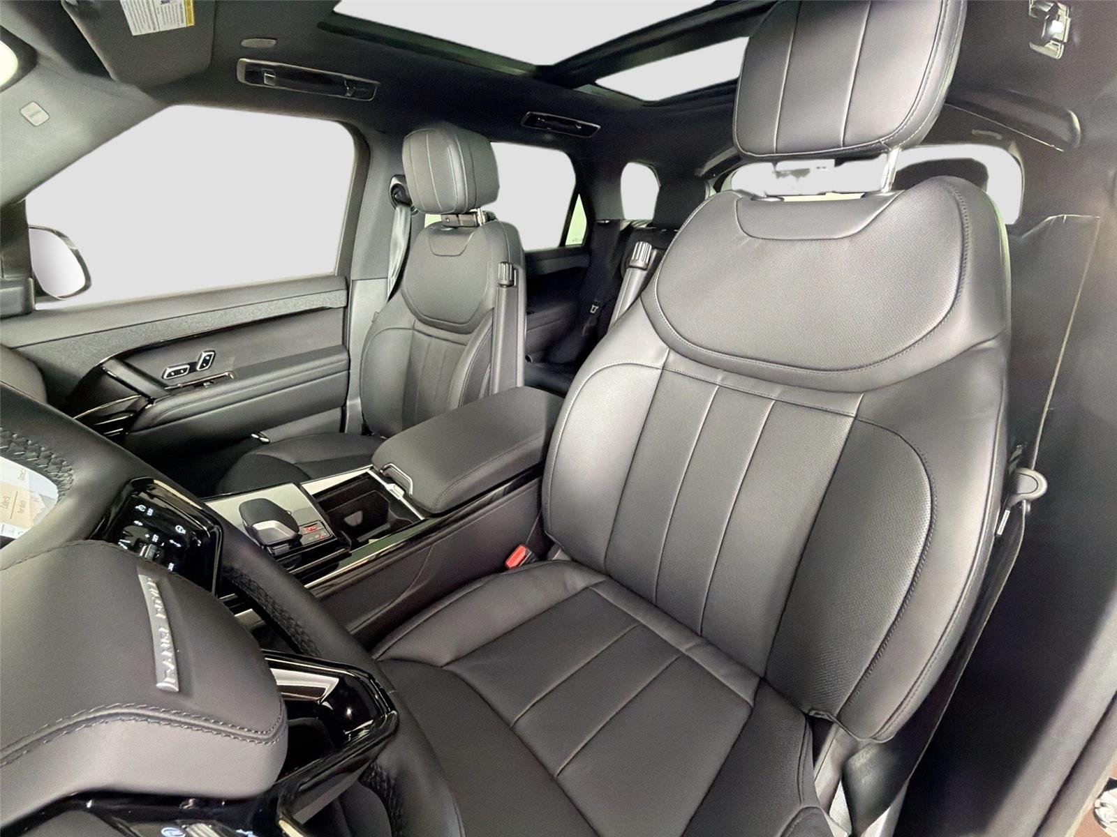 New 2026 Santorini Black LAND ROVER Dynamic SE image 18