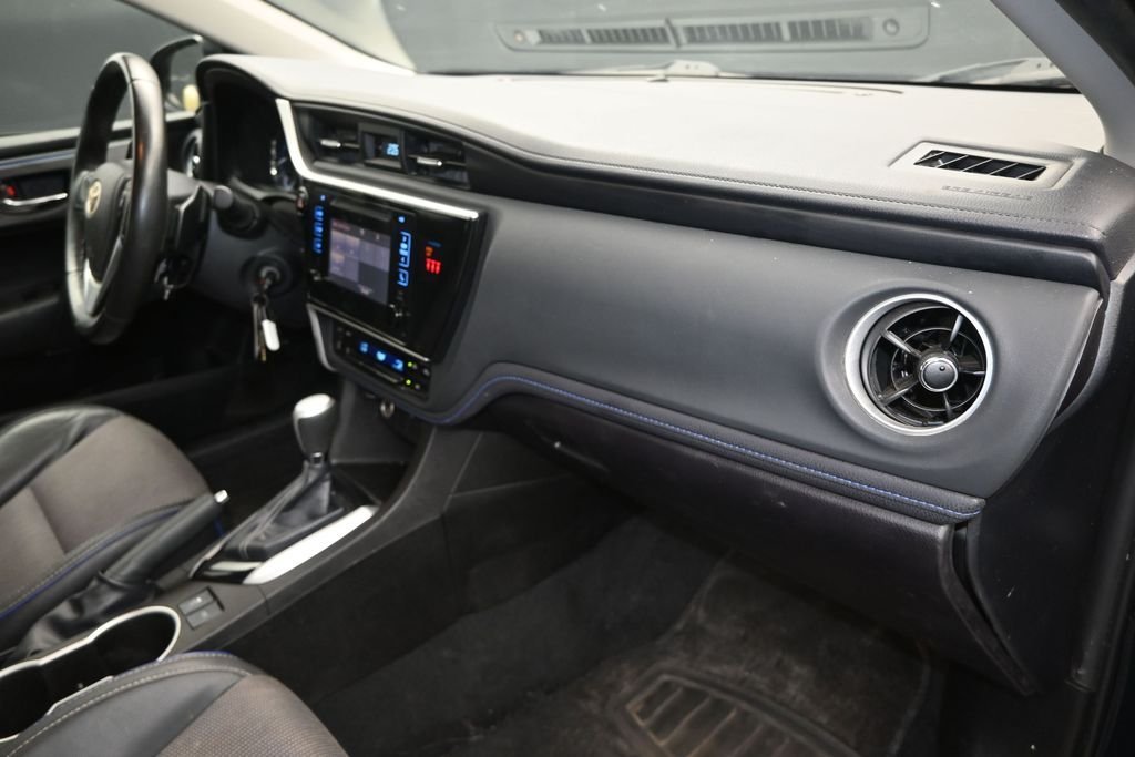 Used 2018 Blue Toyota SE image 24