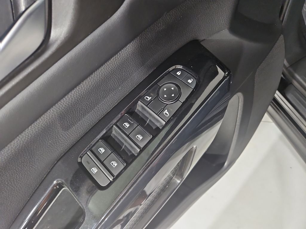 2022 Nissan Pathfinder SV - Photo 12