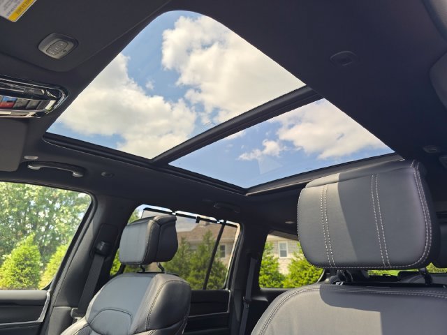New 2026 Baltic-Gray Metallic Clear-Coat Exterior Paint Jeep Summit Obsidian image 8