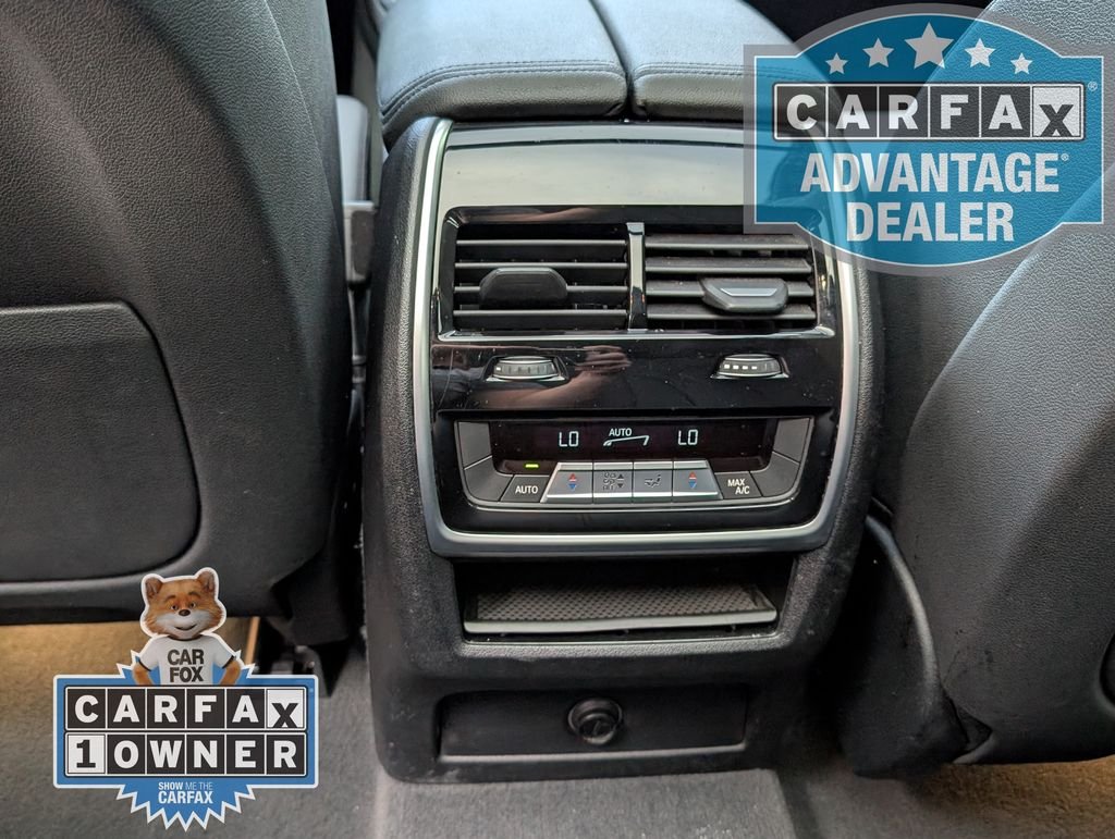 Used 2019 Black BMW xDrive40i image 20