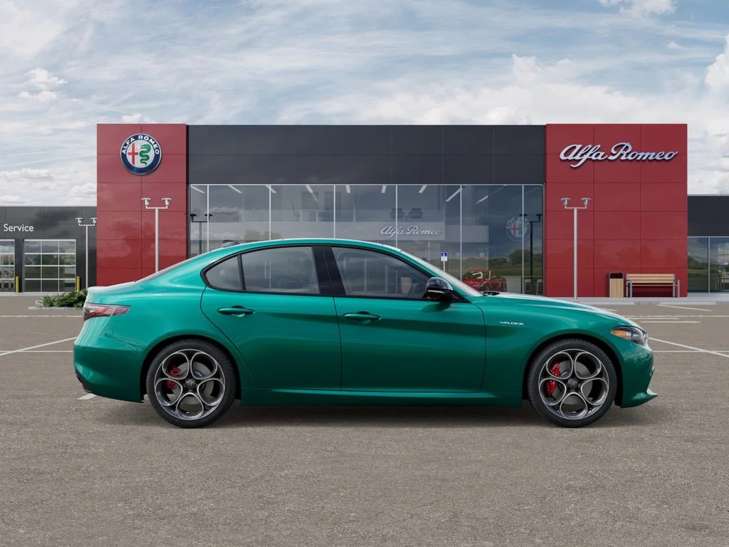 New 2025 Verde (Green) Fangio MetallicExterior Paint Alfa Romeo Base image 22