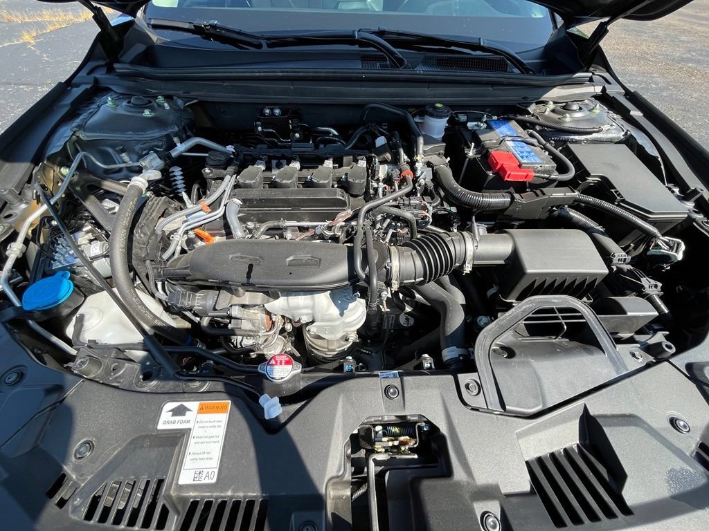 2025 Honda Accord SE - Photo 8