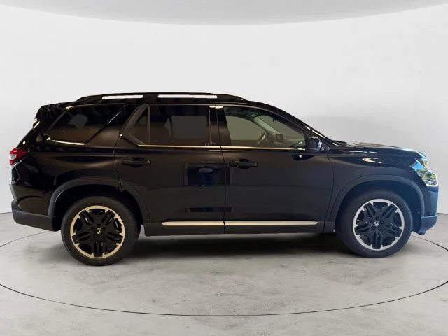 New 2026 Black Honda Touring image 6