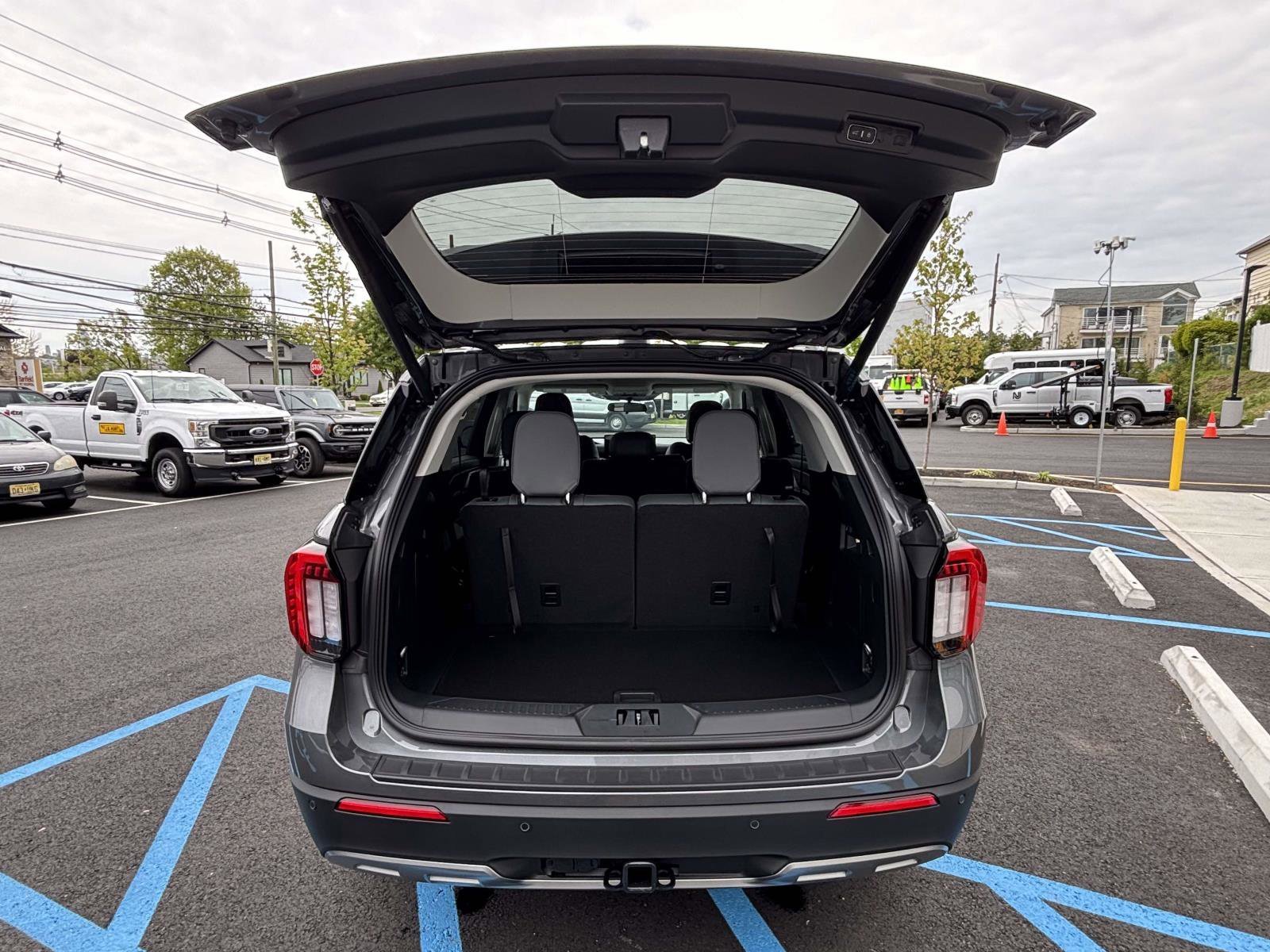 New 2026 Carbonized Gray Metallic Ford Active w/200A Pkg image 10