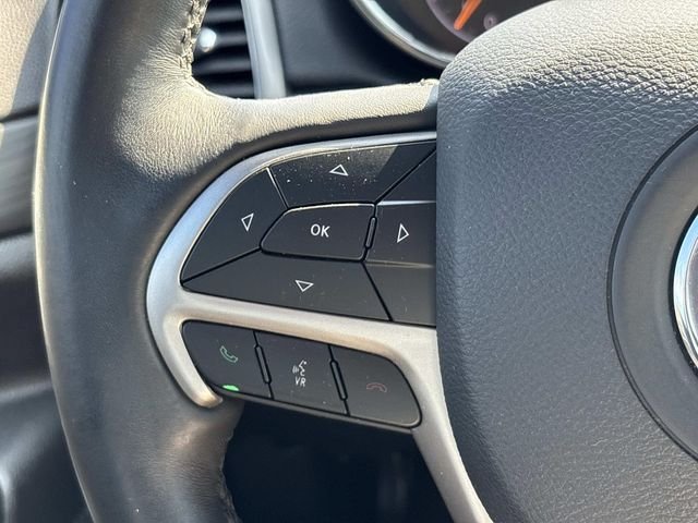 Certified Used 2019 Gray Jeep Altitude image 28