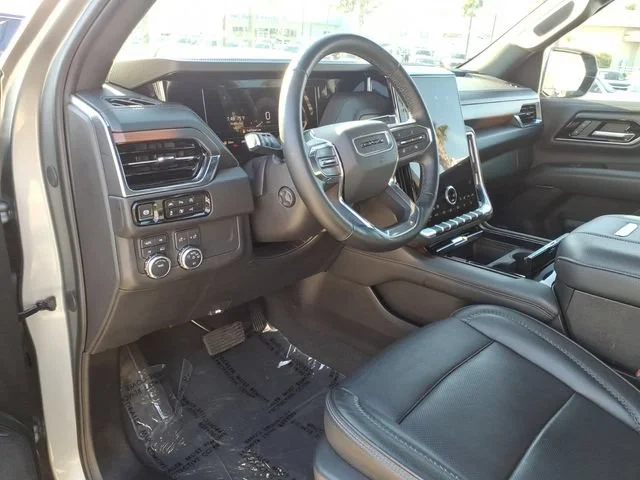 Used 2025 Sterling Metallic GMC Denali image 17