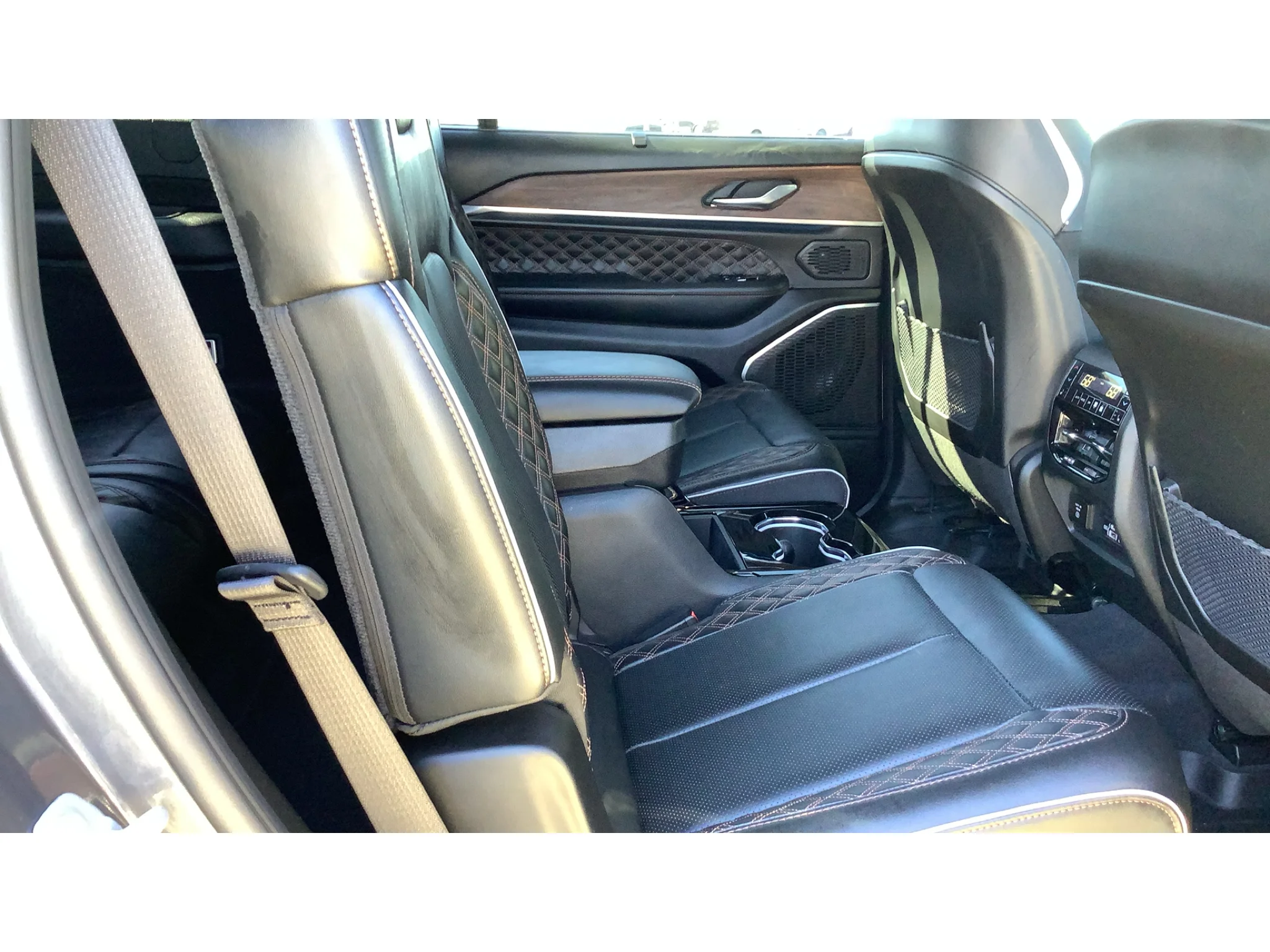Used 2025 Metallic Jeep Summit image 20