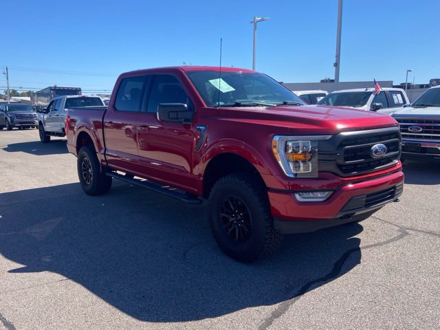 Certified Used 2022 Red Metallic Ford XLT image 3
