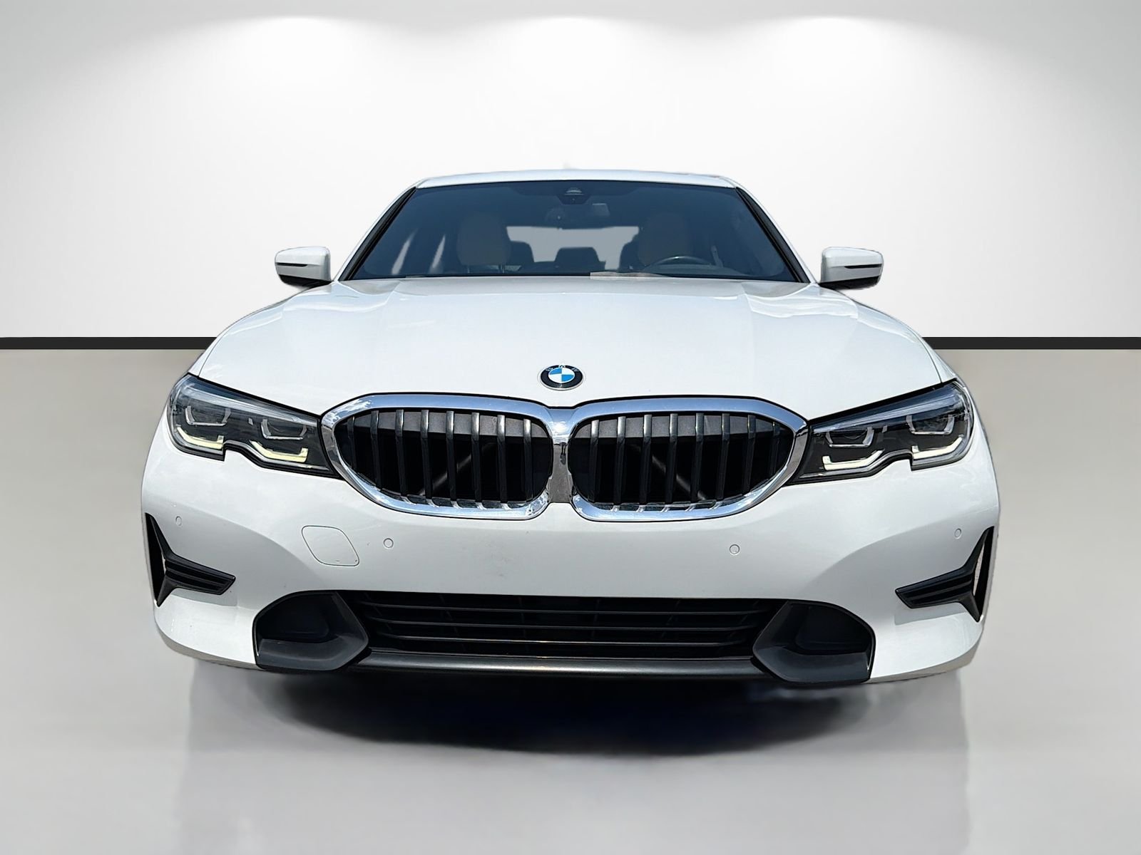 Used 2019 White BMW 330i image 8