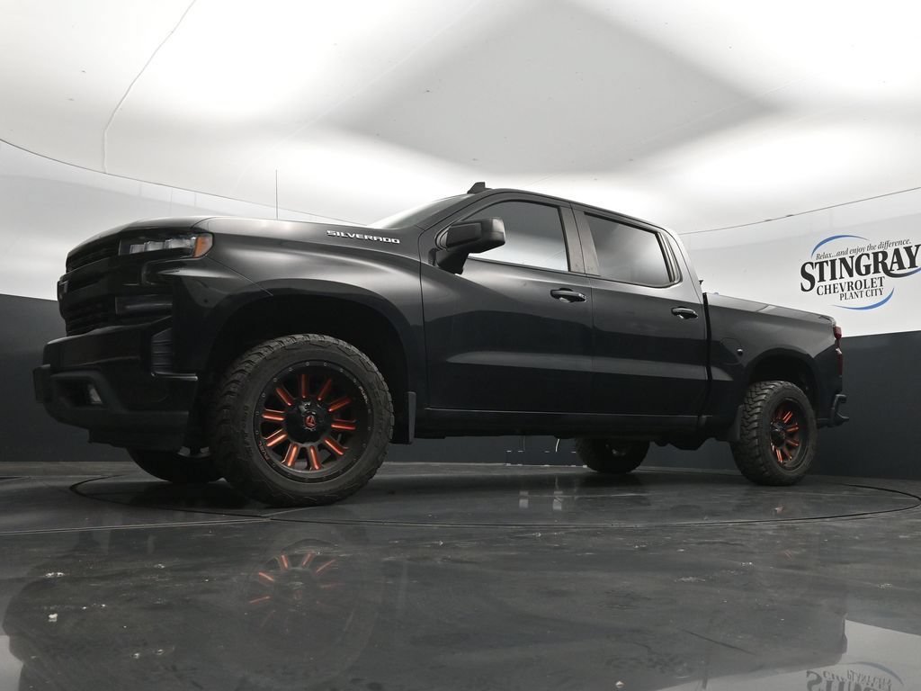 Used 2019 BLACK Chevrolet RST image 28