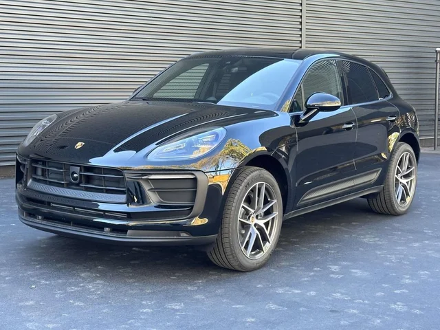 2026 Porsche Macan 