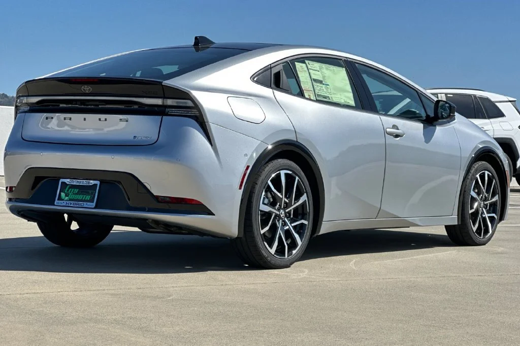 New 2027 Cutting Edge Toyota  XSE Premium image 4