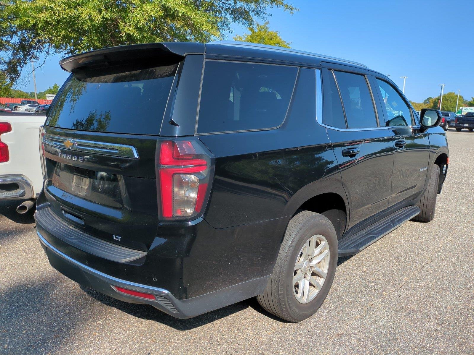 Used 2023 BLACK CHEVROLET LT image 4
