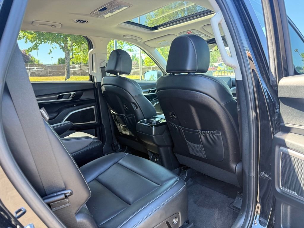 Used 2025 Ebony Black Kia S image 22
