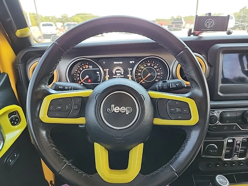 Used 2020  Jeep Unlimited Sport S image 16