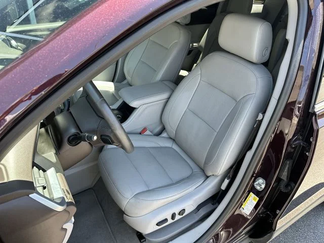 Used 2018 Red GMC SLT-1 image 12