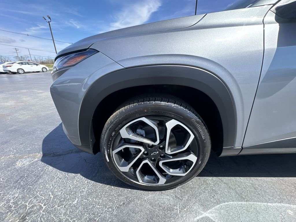 Used 2025 Gray Chevrolet 2RS image 10