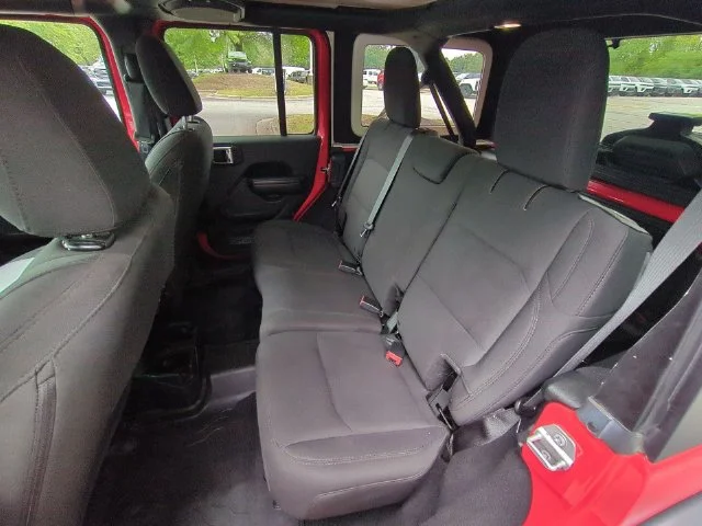 Used 2018 Red Jeep Unlimited Sport S image 27
