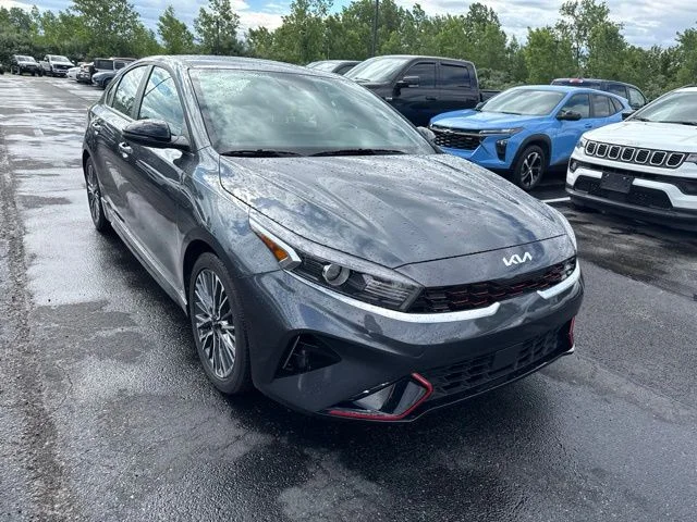Used 2024 Gray Kia GT-Line image 3