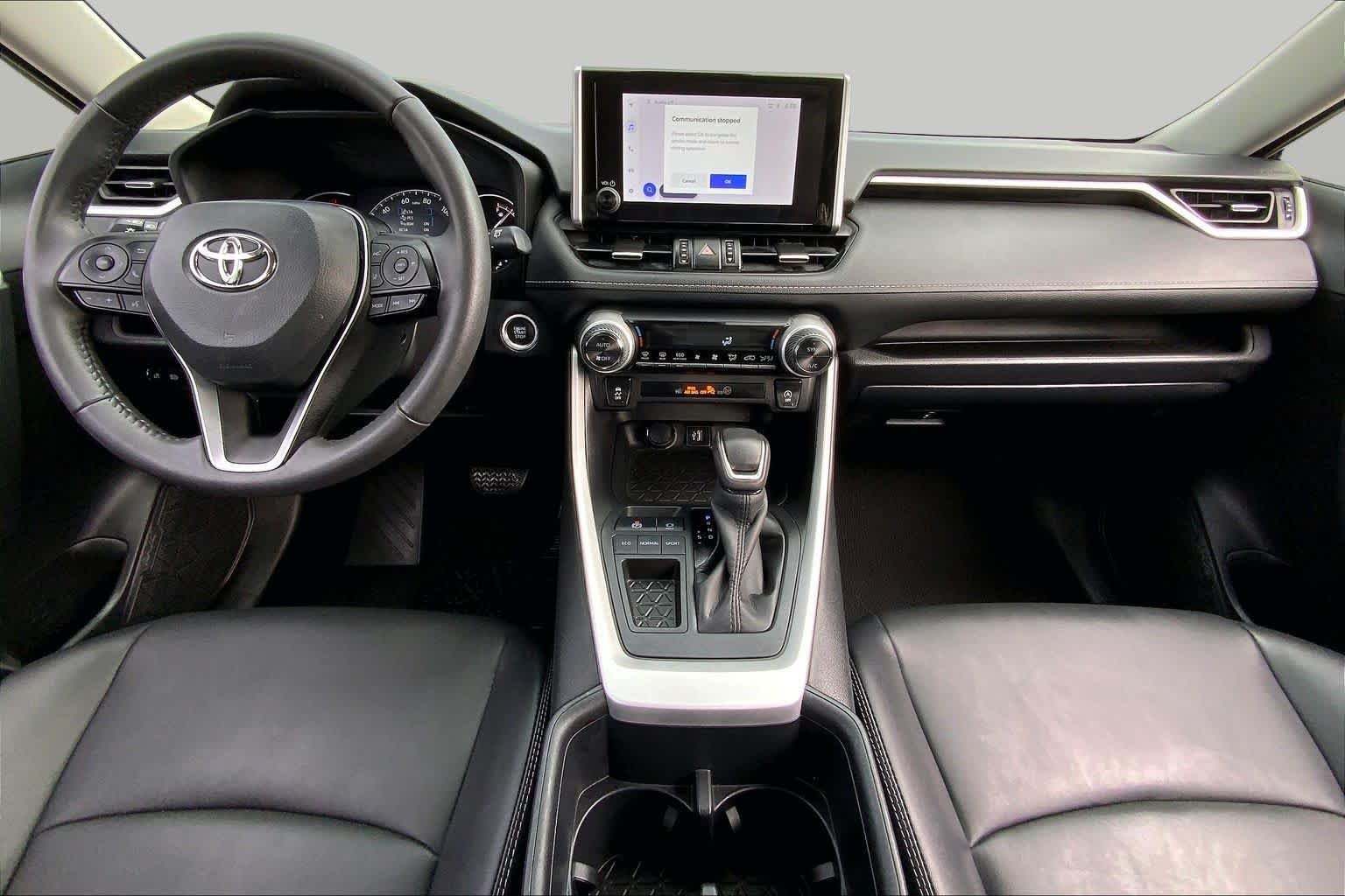 Used 2025 Wind Chill Pearl Toyota XLE Premium image 15