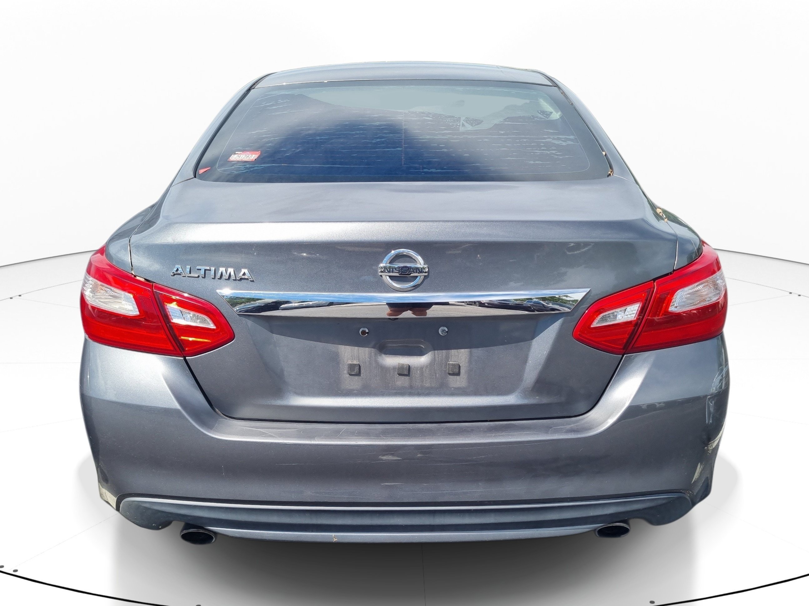 Used 2016 Gun Metallic Nissan 2.5 S image 7