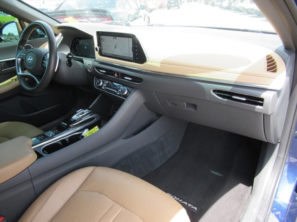 Used 2021 Blue Hyundai Limited image 11
