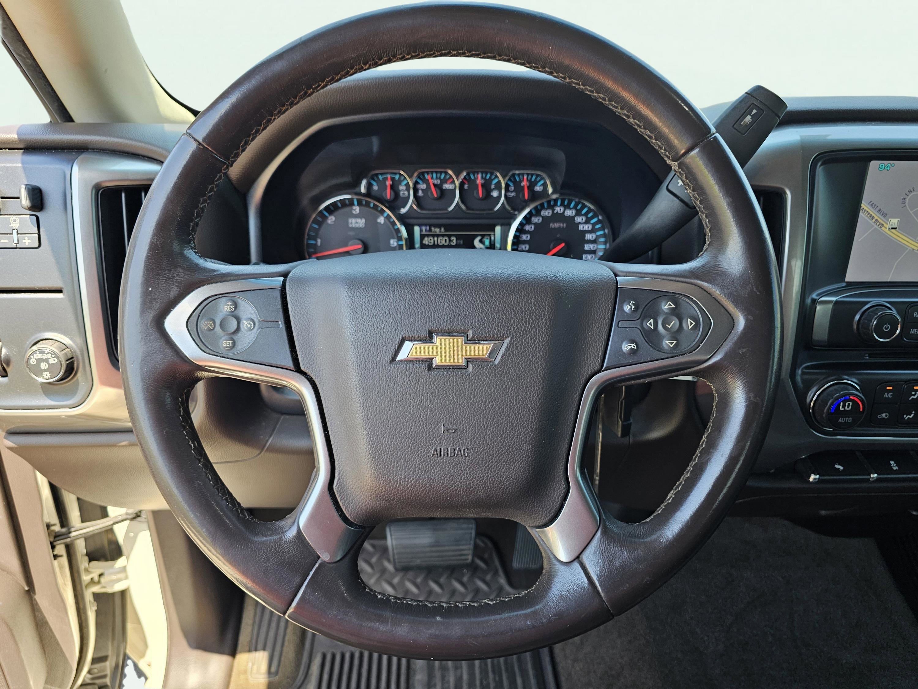 Used 2015 White Diamond Tricoat Chevrolet LT image 19
