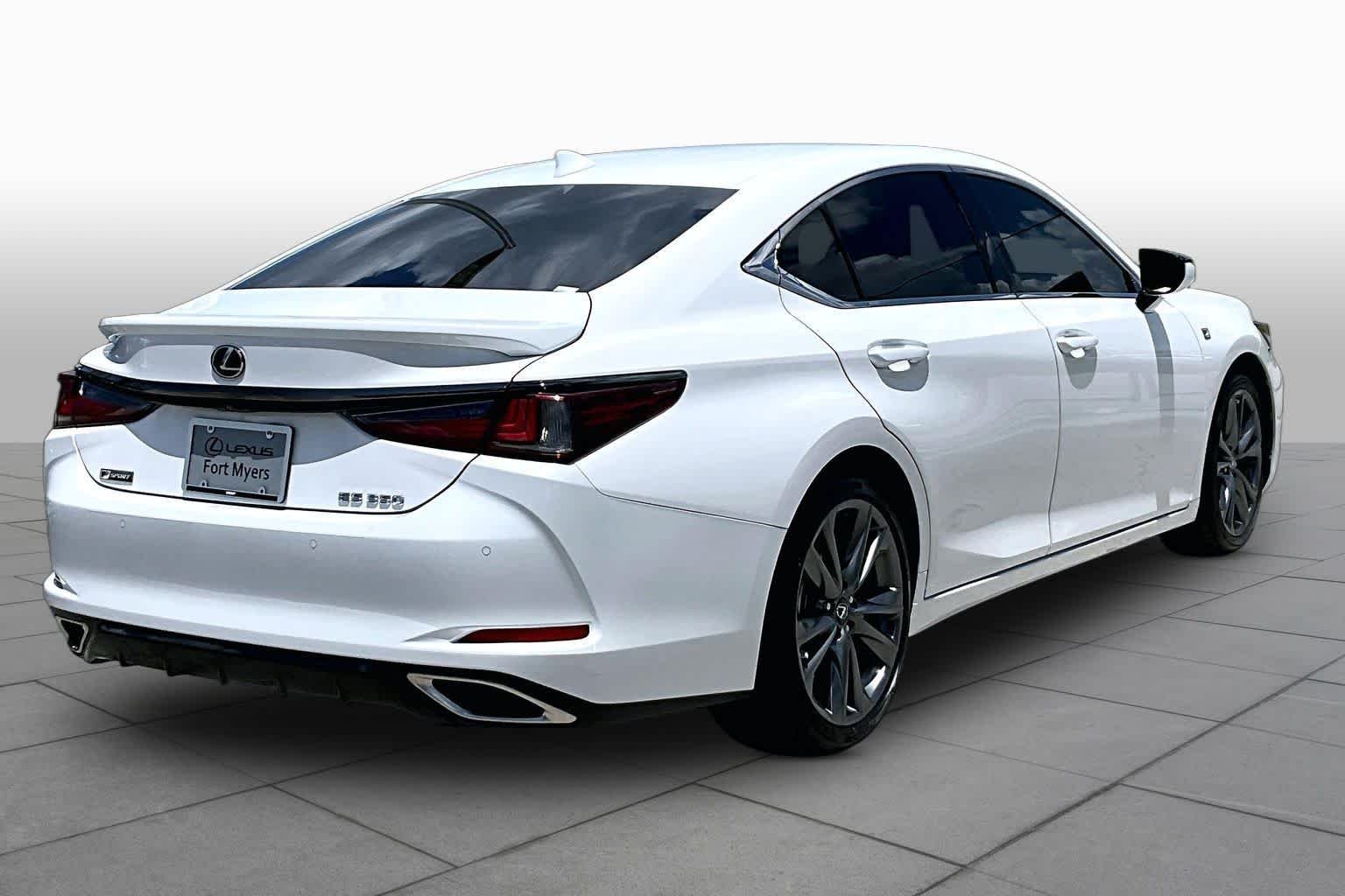 Used 2019 Ultra White Lexus F SPORT image 13
