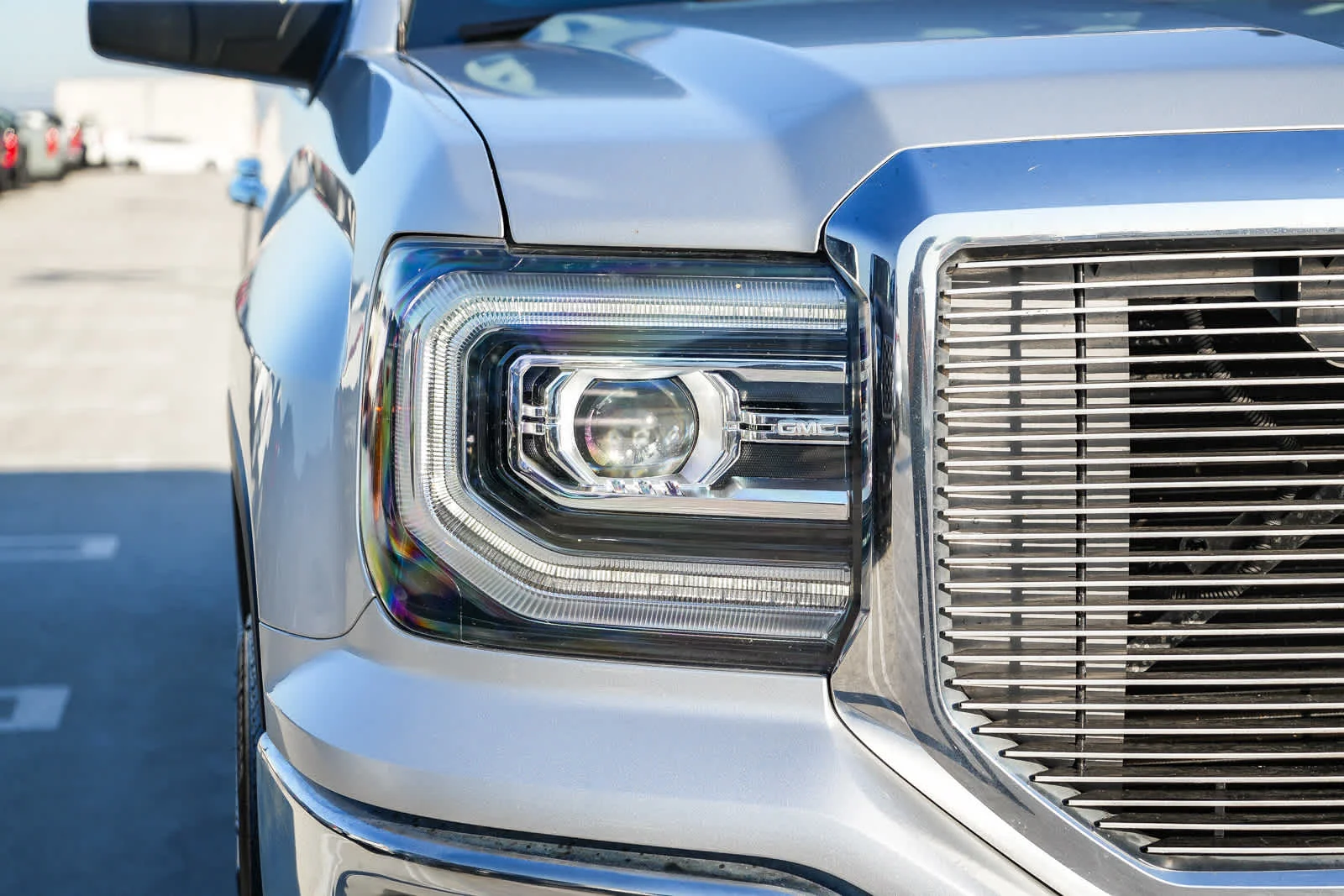 Used 2016 Quicksilver Metallic GMC SLT image 4