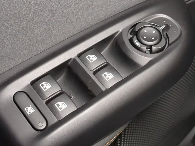 2025 Alfa Romeo Tonale Base - Photo 11
