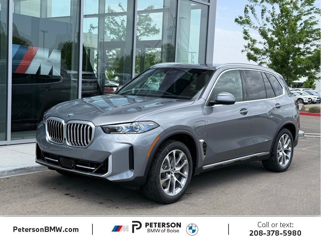 2026 BMW X5 xDrive50e's photo