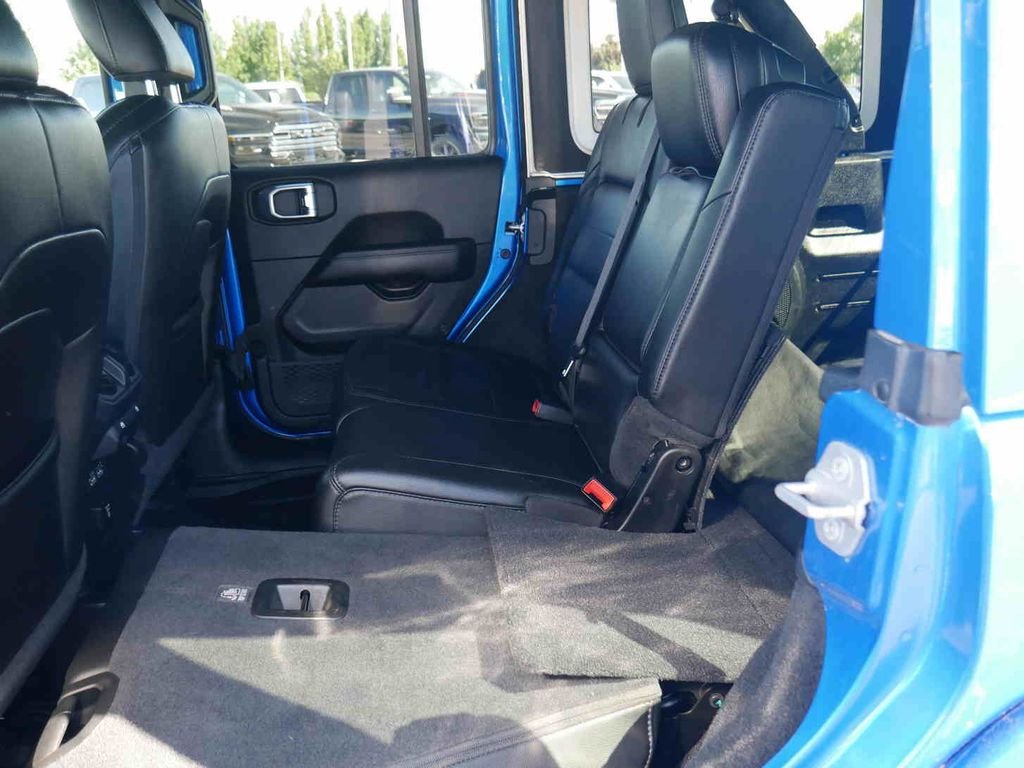 Used 2022 Blue Jeep Unlimited Sahara Altitude image 17