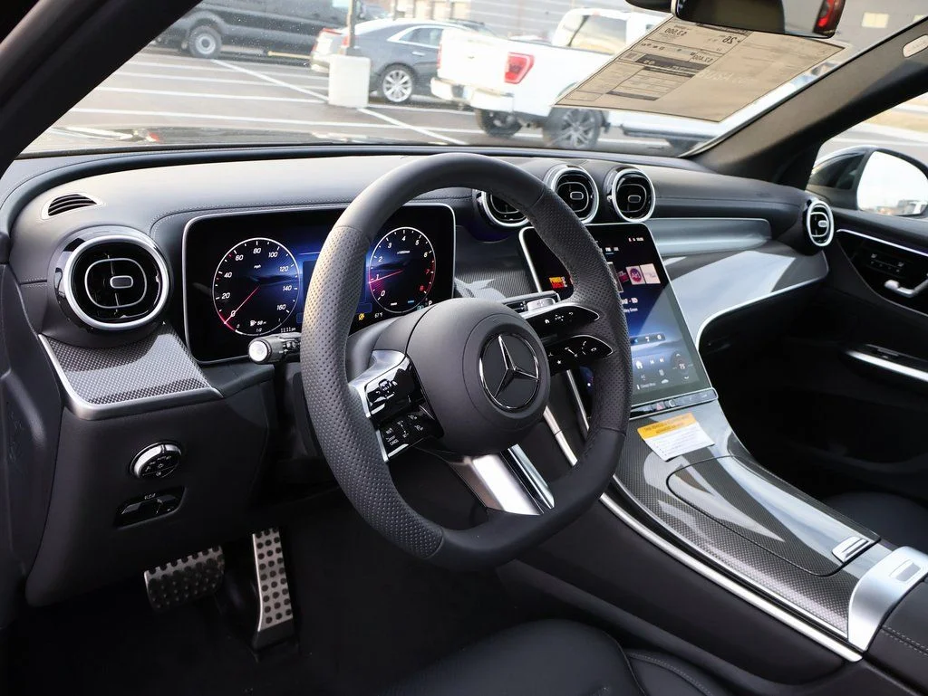 New 2026 Black Mercedes-Benz GLC 300 image 19