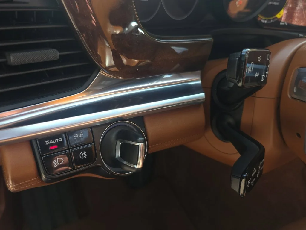 Used 2018  Porsche  image 20