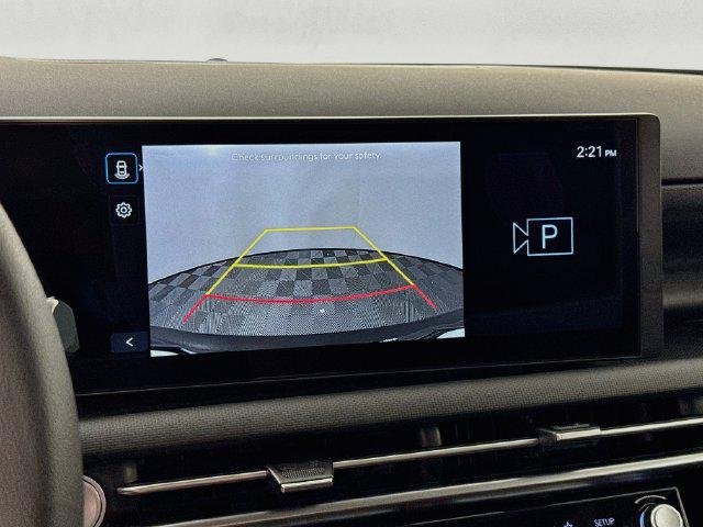 New 2026 Black Hyundai SEL Plus FWD image 22