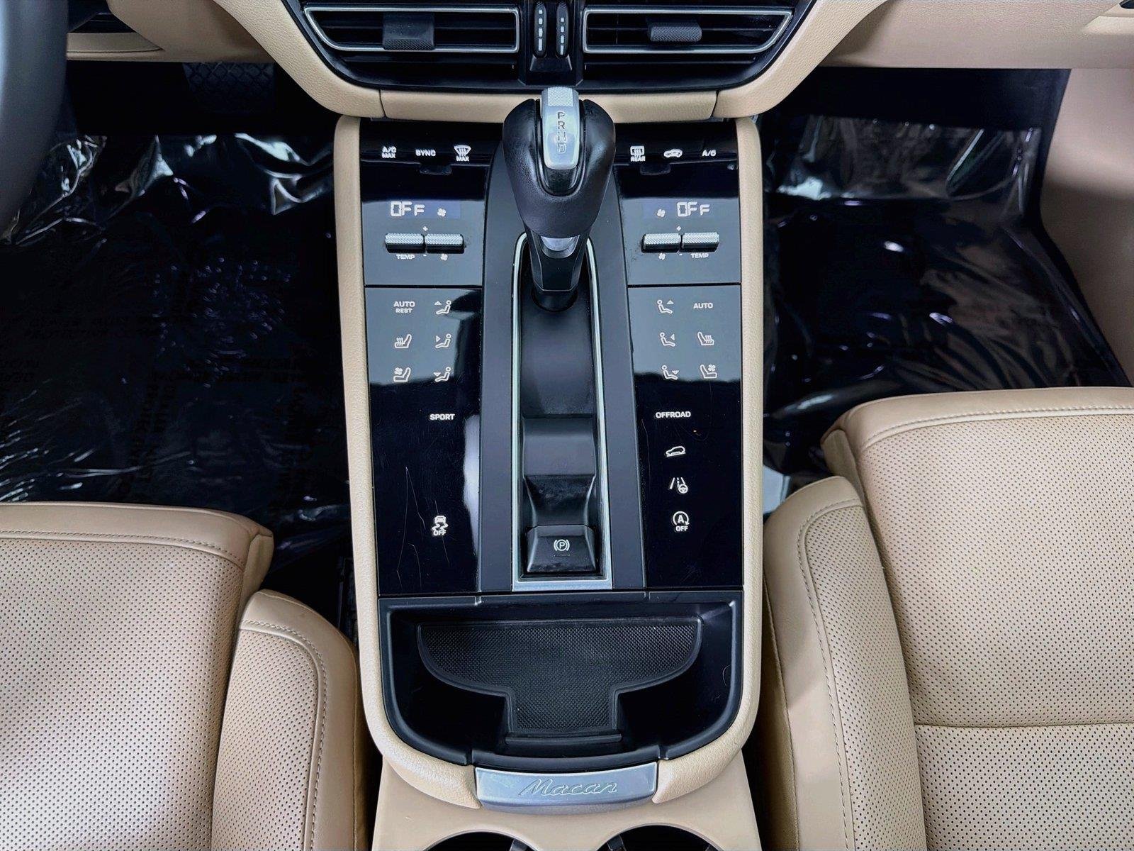 Used 2023 White Porsche  image 20
