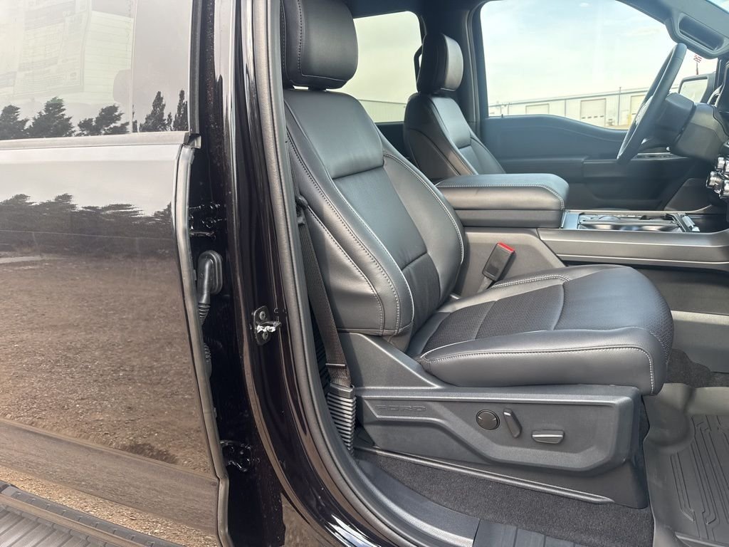 New 2026 Agate Black Metallic Ford Lariat image 36