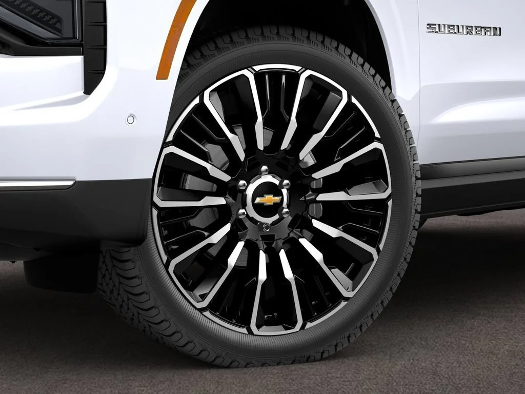 New 2026 Polar White Tricoat Chevrolet High Country image 4
