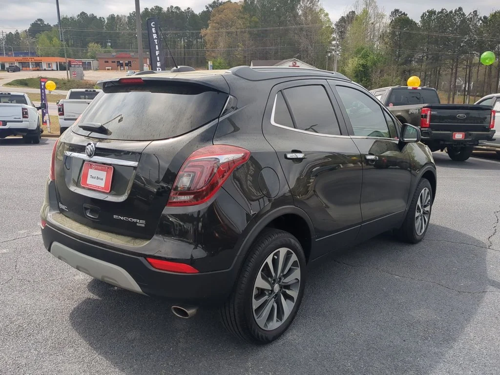 Used 2022 Ebony Twilight Metallic Buick Preferred image 5