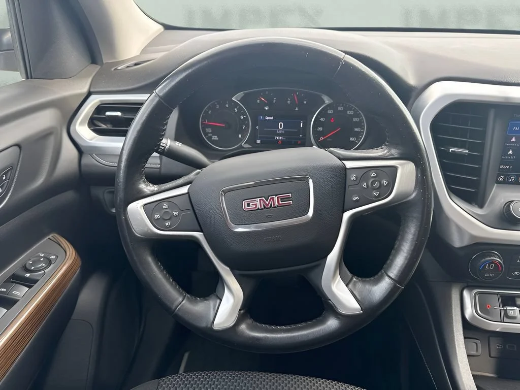 Used 2020 SUMMIT WHITE GMC SLE image 13