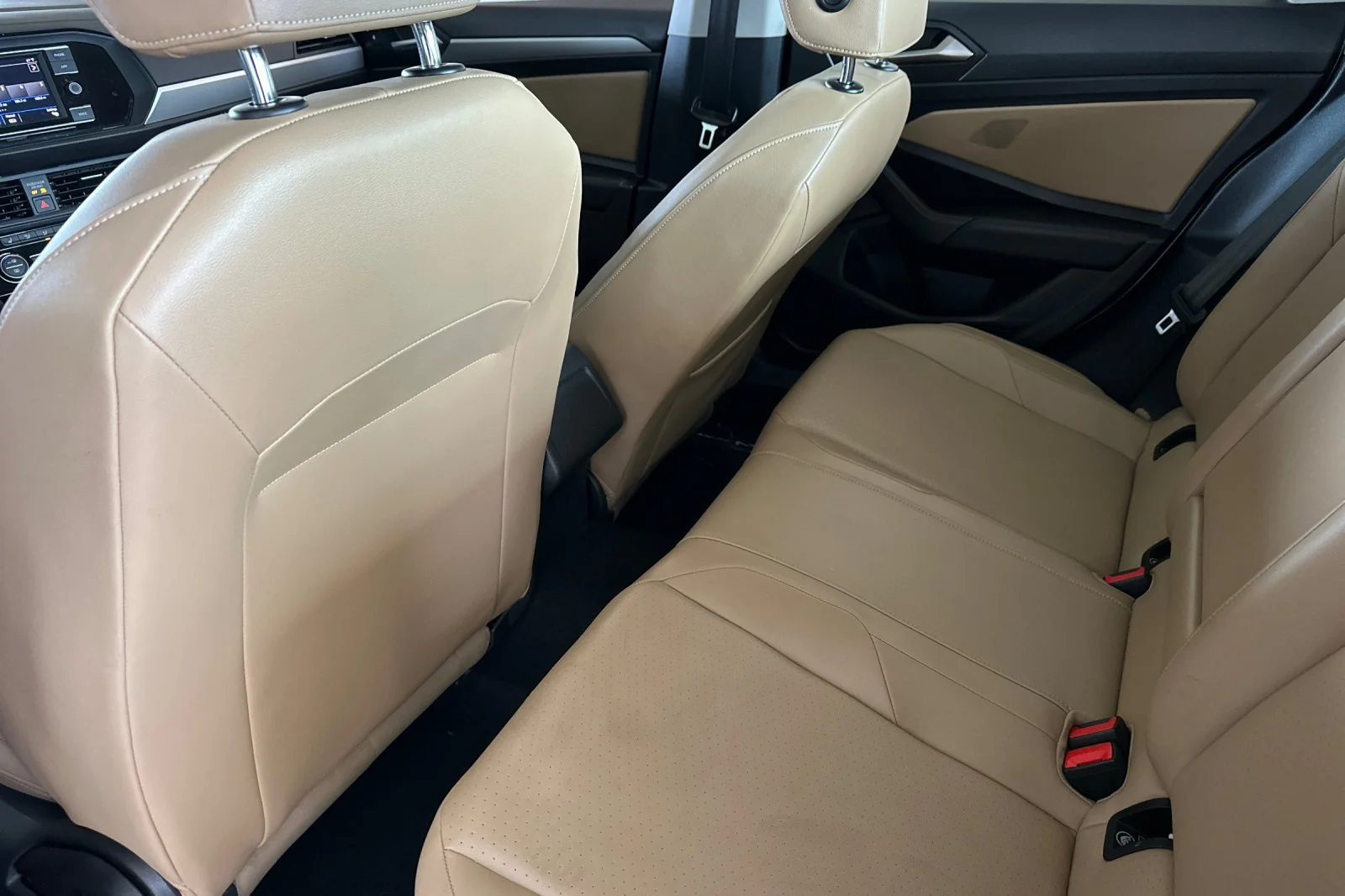 Used 2020 White Volkswagen S image 12